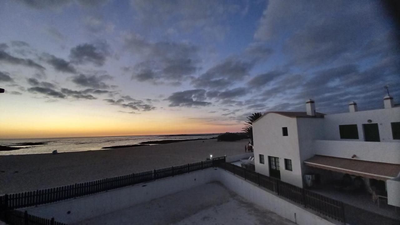 El Sueno - Appartamento Fronte Spiaggia Vista Mare El Cotillo  Luaran gambar
